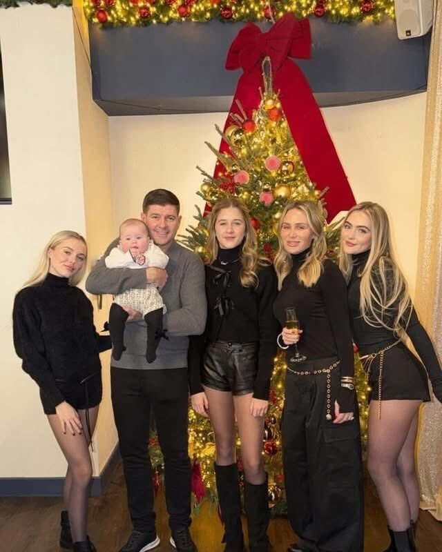 你知道吗，杰拉德已经当外公了英超杰拉德