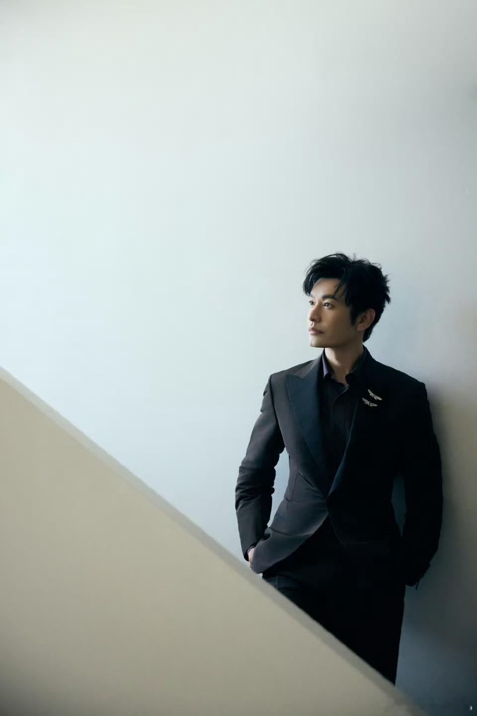 黄晓明一张嘴还是熟悉的配方晓明哥的声音一出来，DNA就动了！这辨识度拉满的嗓音和