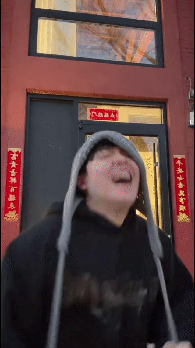 芝士娱乐 每次都被尤长靖视频的结尾萌一大跳‼️这个太可爱了马年期待多多见面呀 尤