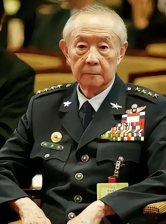 燊龄：横跨半生的台军高阶将领，一生功过皆由时代定格。

陈燊龄，（1924年-2