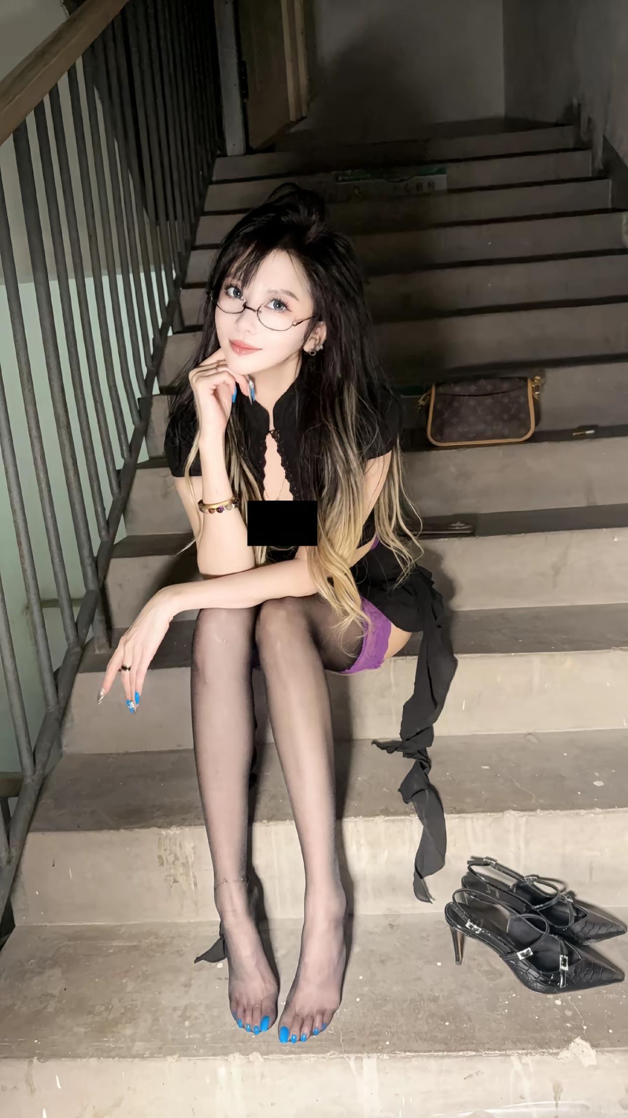 最让你心动的女孩是谁眼镜娘[kiss][kiss]