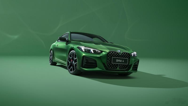 宝马 4 系2026 款终于焕新了！全系标配了前排座椅加热、电动腰撑，还有 5G