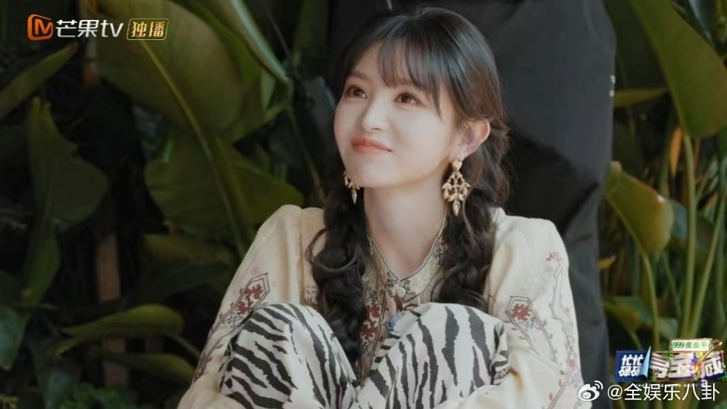 万妮达演技被田曦薇王安宇认证万妮达藏线索演得毫无破绽，连田曦薇王安宇两位演员都被