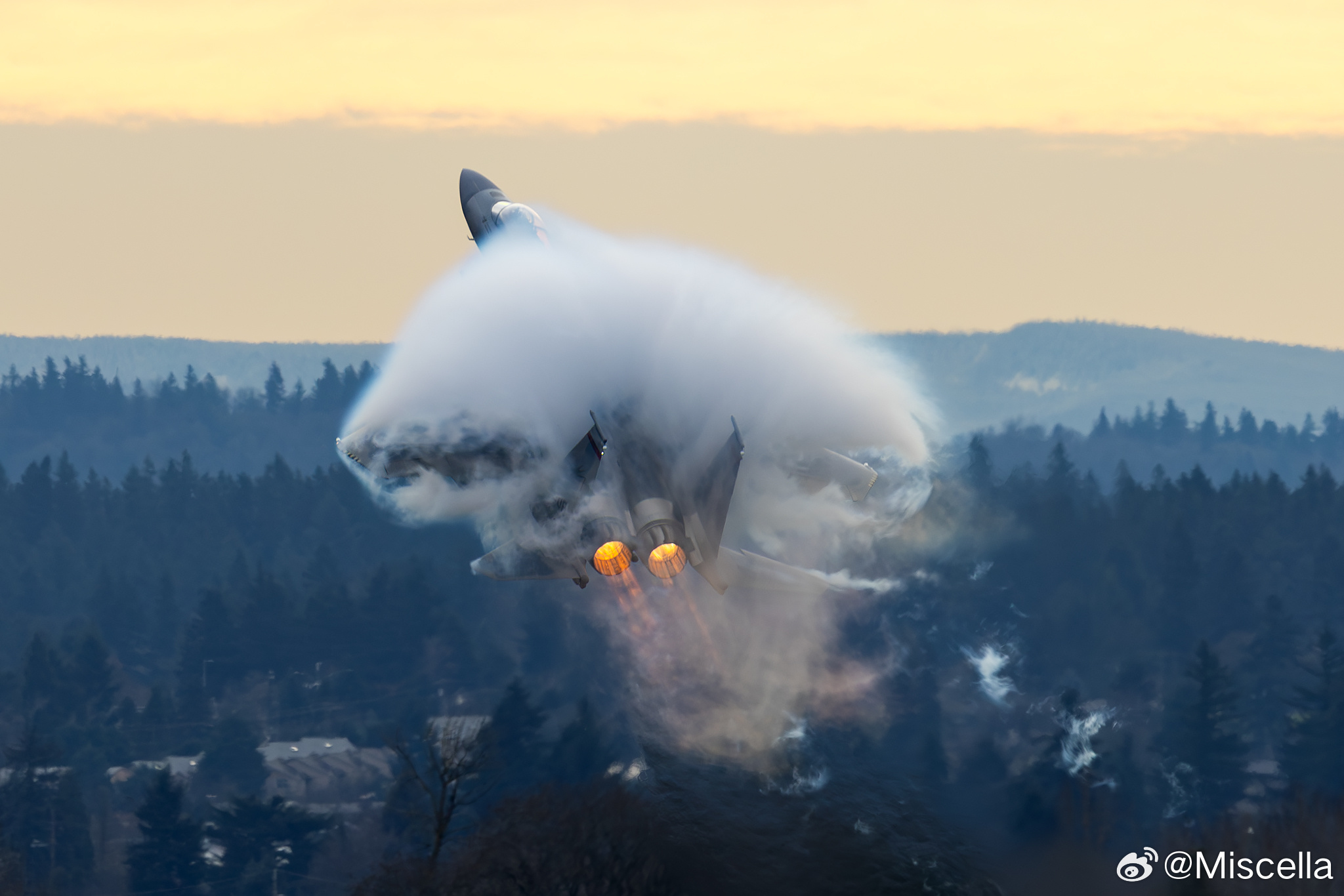 “一张图生动的说明计算翼面积为什么要把机身连接部分也要算进去”“当卓越的推重比结