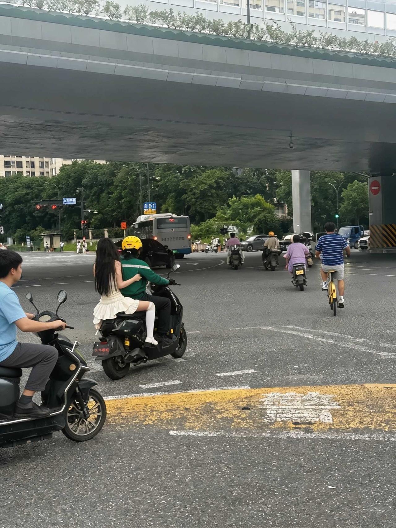 都是骑两轮的，差在哪了