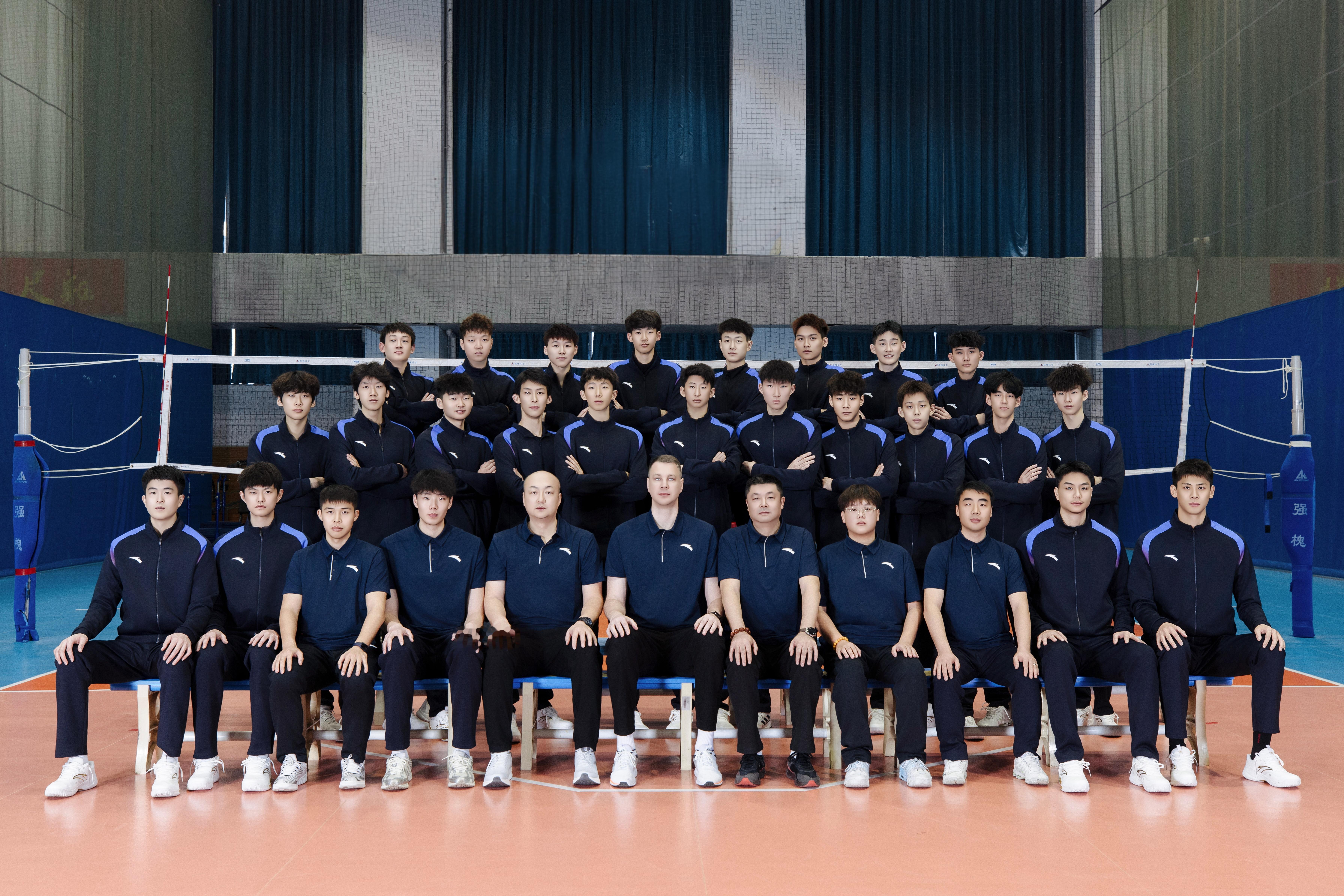 辽宁凤城凤凰山男排新赛季加油 