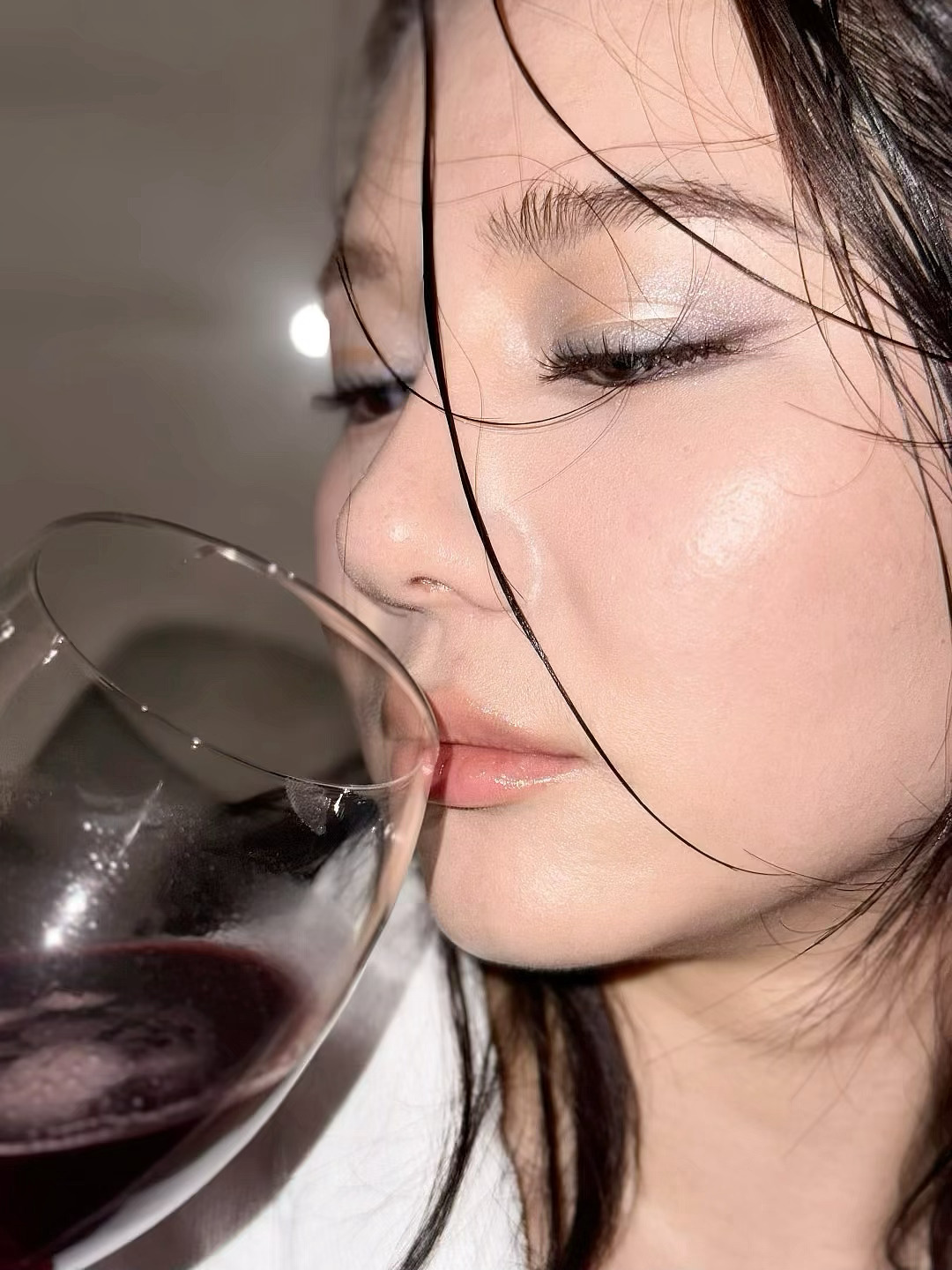 想给你两巴掌补点腮红！ 