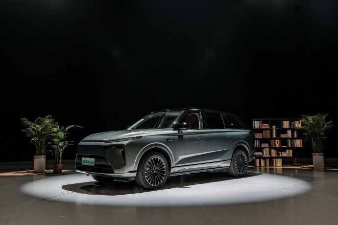 长城汽车VLA首搭载牌蓝山蓝山搭载长城首个VLA辅助驾驶系统，未雨绸缪的安全机制