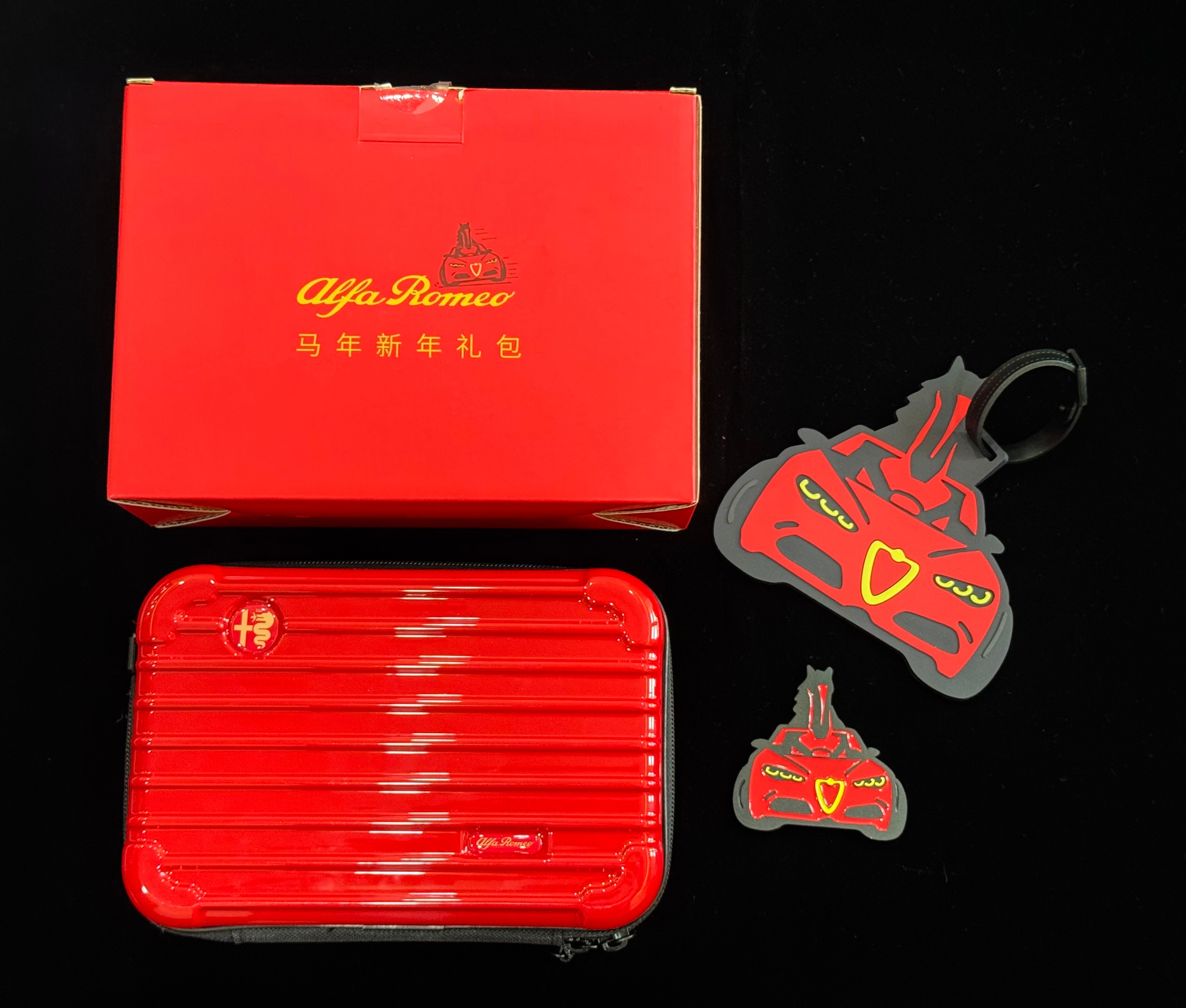 30天模型连送挑战 第323期今天【抽奖】送出：阿尔法罗密欧 马年礼盒评论区聊聊
