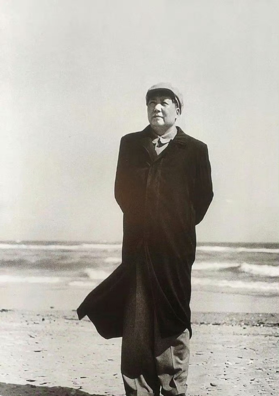 今日建党105周年，饮水思源，永世铭记，致敬毛主席。必须给伟大的毛主席狠狠点赞?