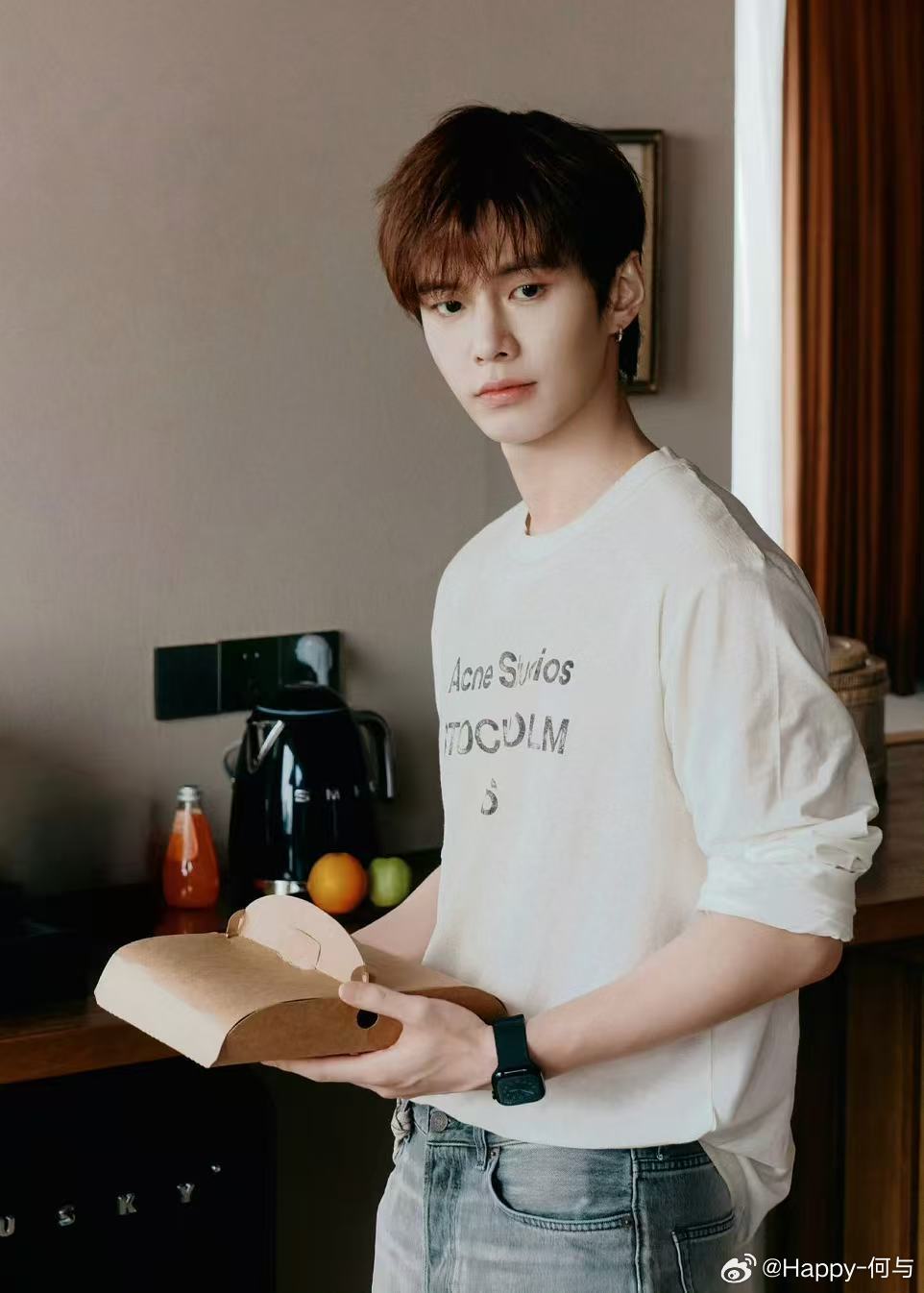 何与  🦈何与0826生日快乐“𝑌𝑜𝑢 𝑎𝑟𝑒 𝑡ℎ𝑒 𝑜?