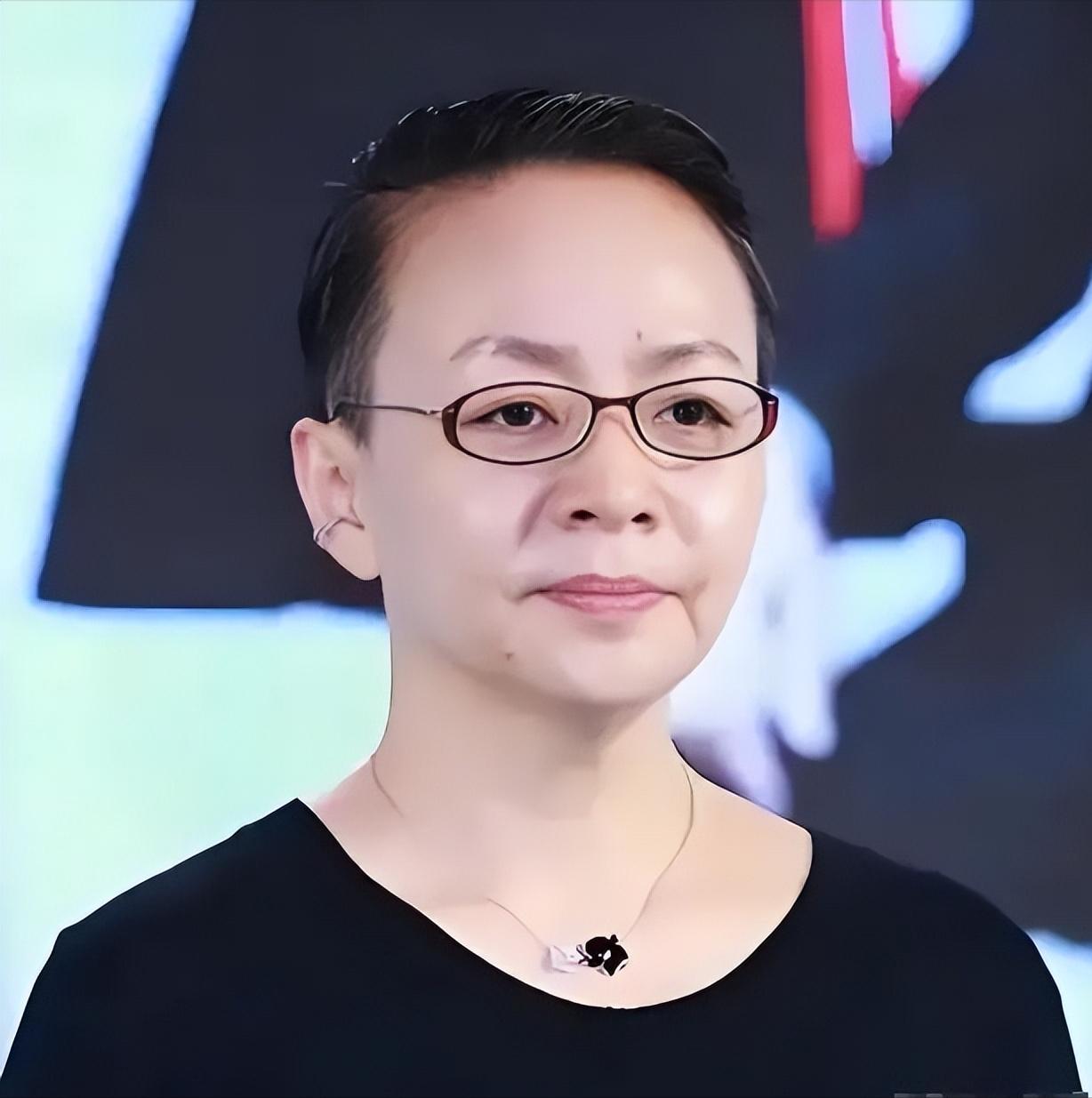 [微风]宋丹丹说：“我和章子怡在一个节目发生过矛盾，回到家里，我越想越气，就把她