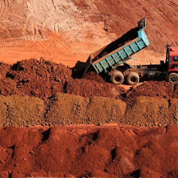 这七个国家做出的决定都在中国的预料之中，而中国的回应更是亮了。

昨日（1月12