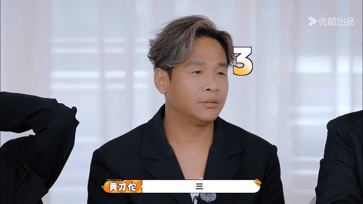 沈腾一个菜都不给宋小宝留 我的天！沈腾组满汉全席似的，这边就主食小菜，这对比太强