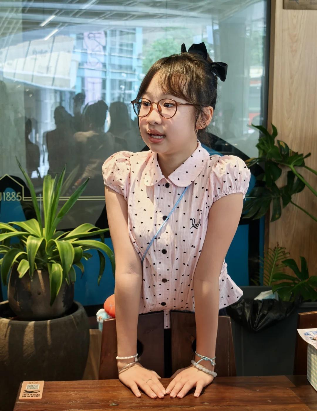 终于见到姐姐啦！！！太兴奋了！！
姐姐怎么拍都好看！
原图无水印！
还收到了姐姐