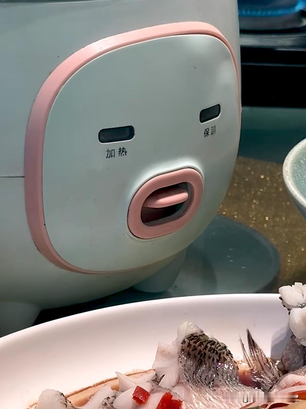 难道是想舌吻吗？[吐舌]