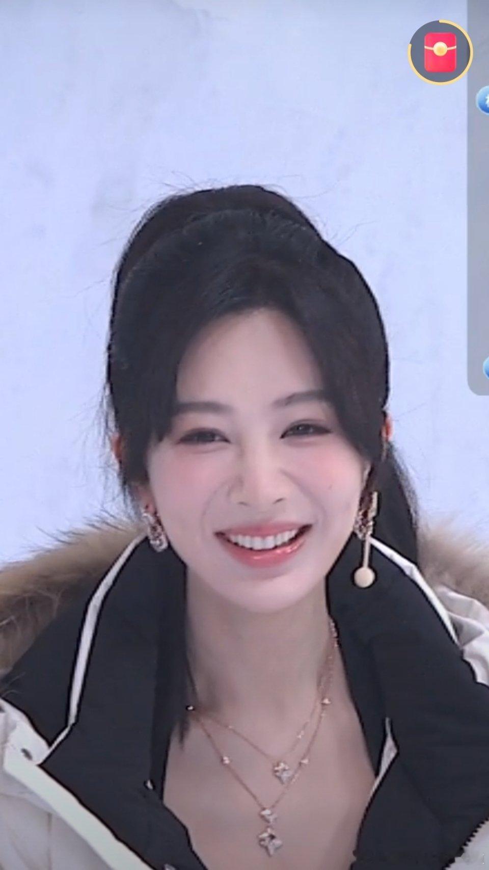 杨紫方确认参加嘉人盛典 挖！要穿漂亮的小裙子哦！露出小蛮腰那种！！！ 