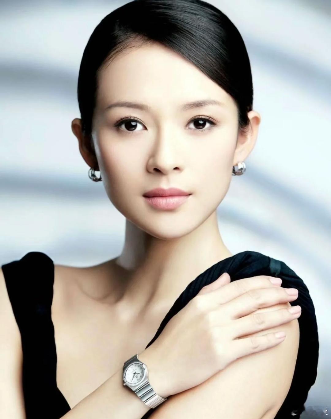 这还是国际影后章子怡吗年纪到了也不得不💉吗 