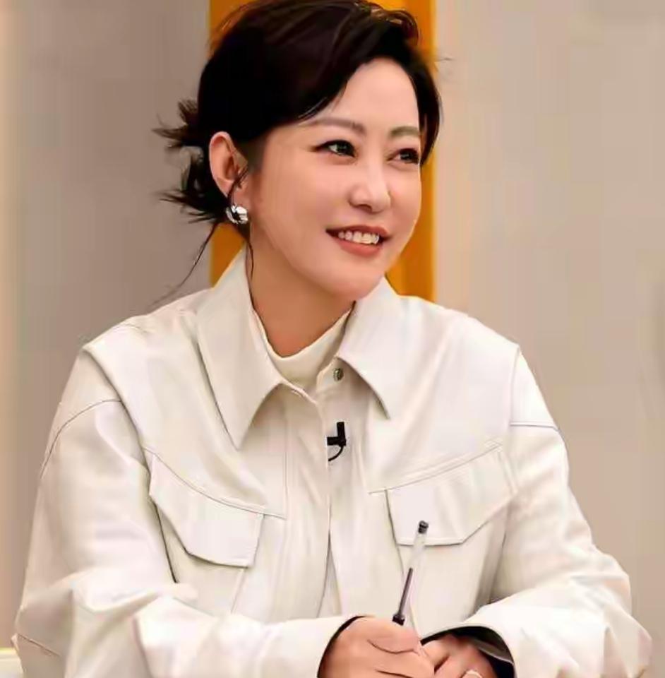 郝蕾也没想到，离婚16年后，自己那个44岁的前夫竟开始走上坡路了
娱乐