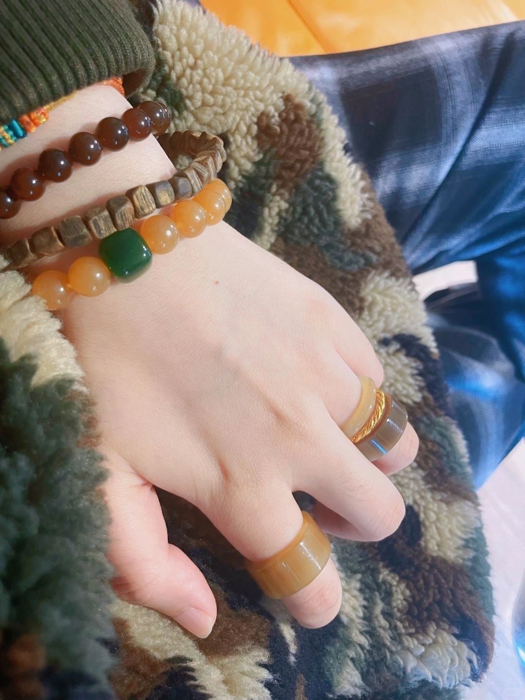 高级感配色！美拉德近色系叠搭