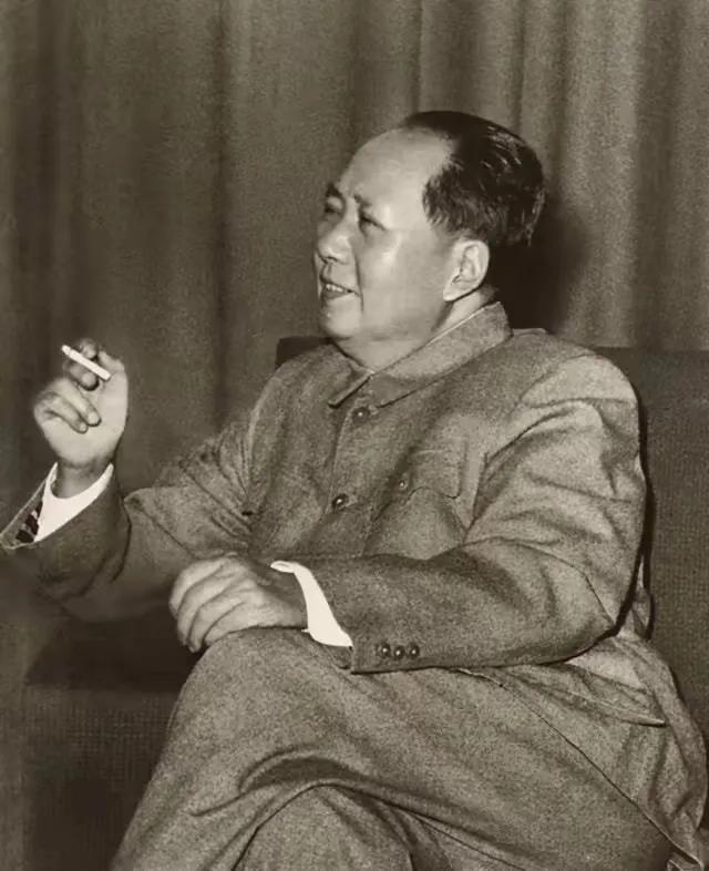 “诸葛亮的姓是怎么来的？”
毛主席一番解释以后，令济南市委书记谷牧豁然开朗，对于