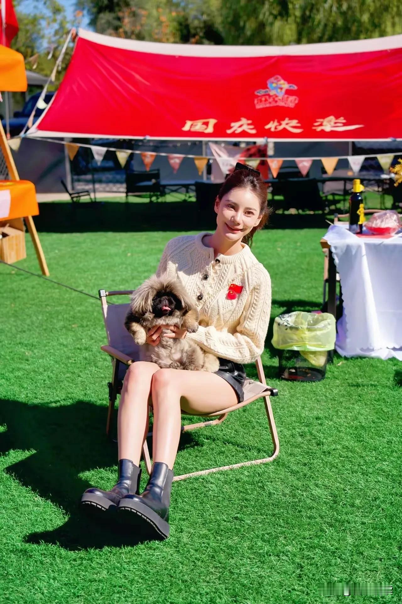 马筱梅一句话
真是一箭三雕

正面回应给建议的网友
不打破自己坚持的原则
不开罪