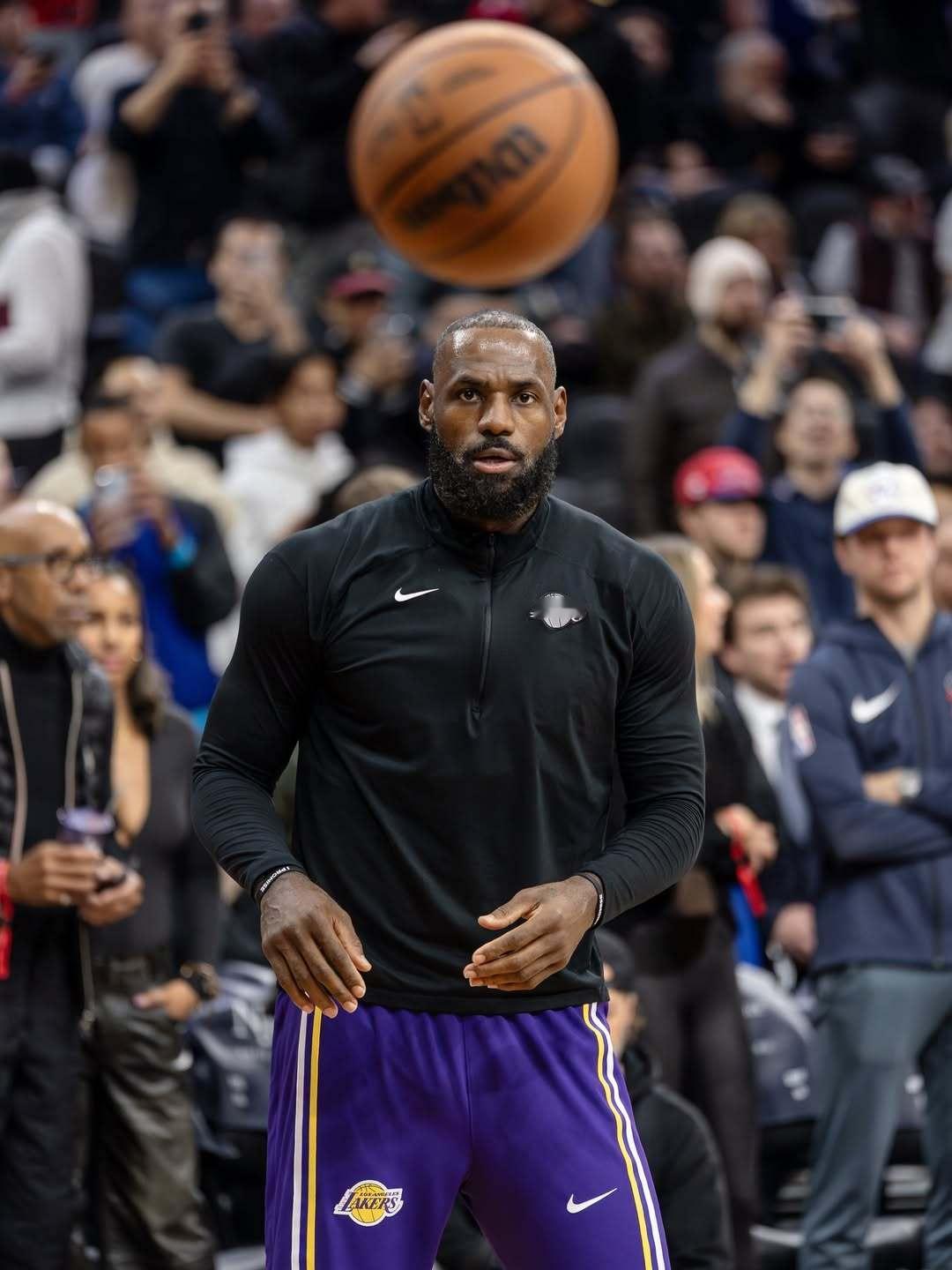 👑詹姆斯洛杉矶湖人