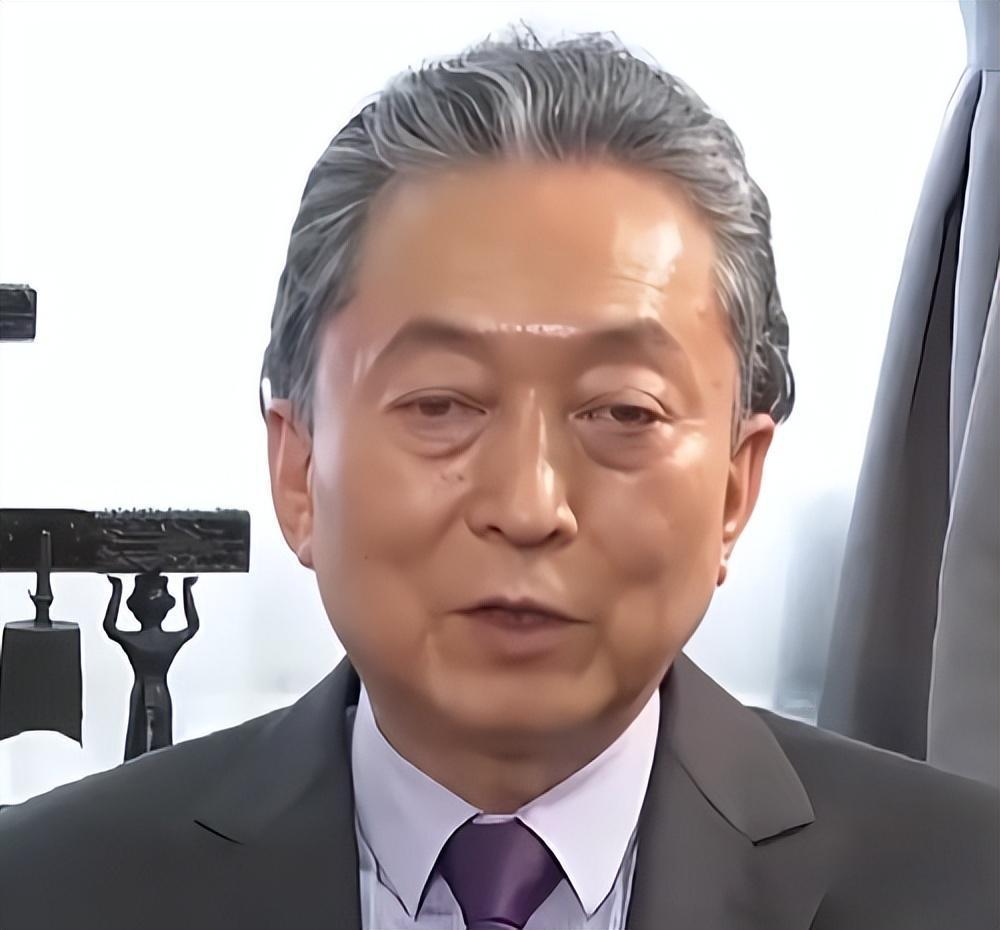 你敢信吗？在日本政坛整体右转、举国反华的今天，一位日本前首相当着全球媒体的面，直