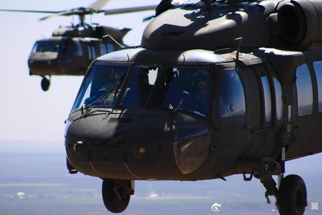 UH-60M黑鹰 ​​​