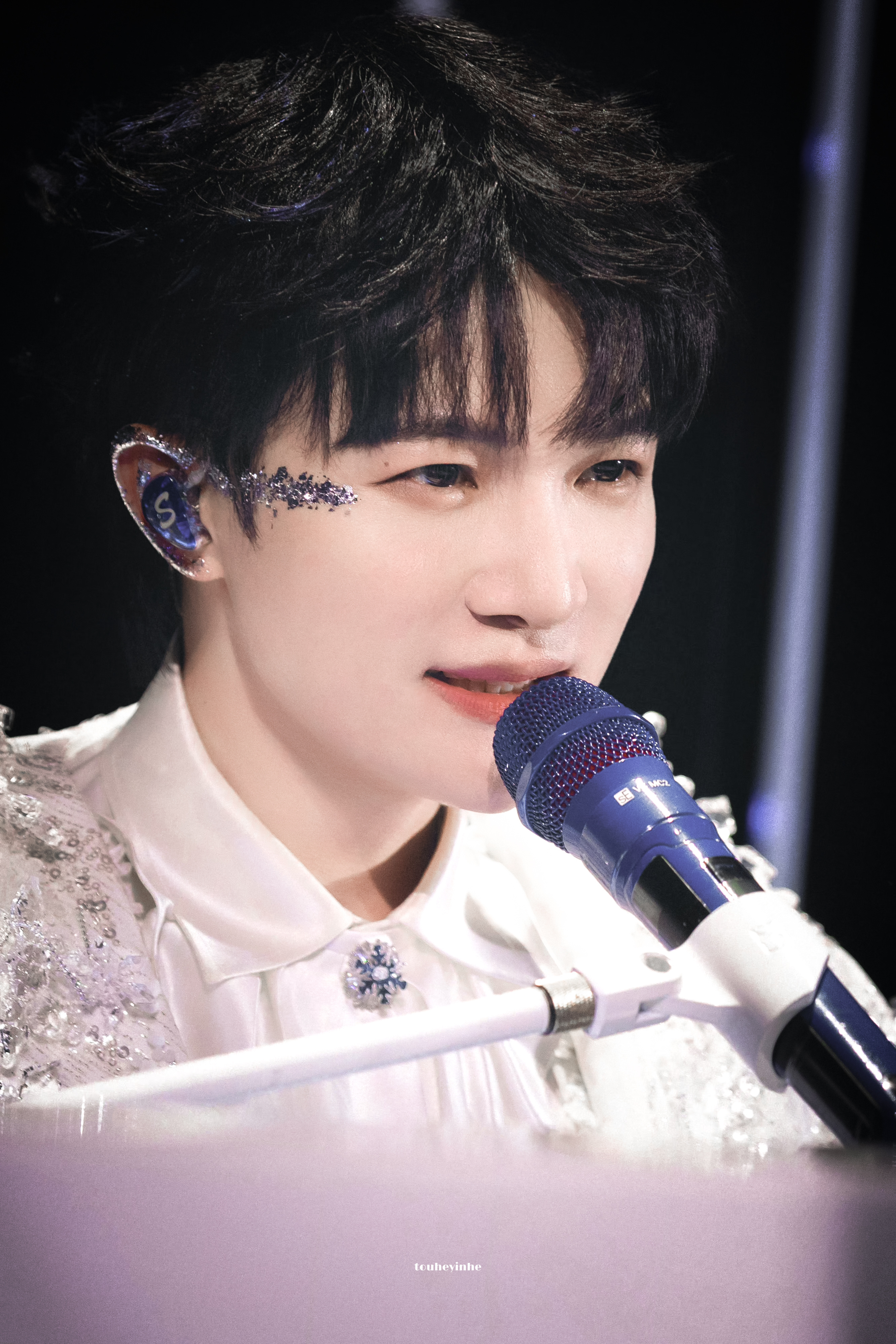 周深3️⃣腾讯音乐由你榜⭐周深的小美满 没什么大愿望，没有什么事要赶~看见路口红