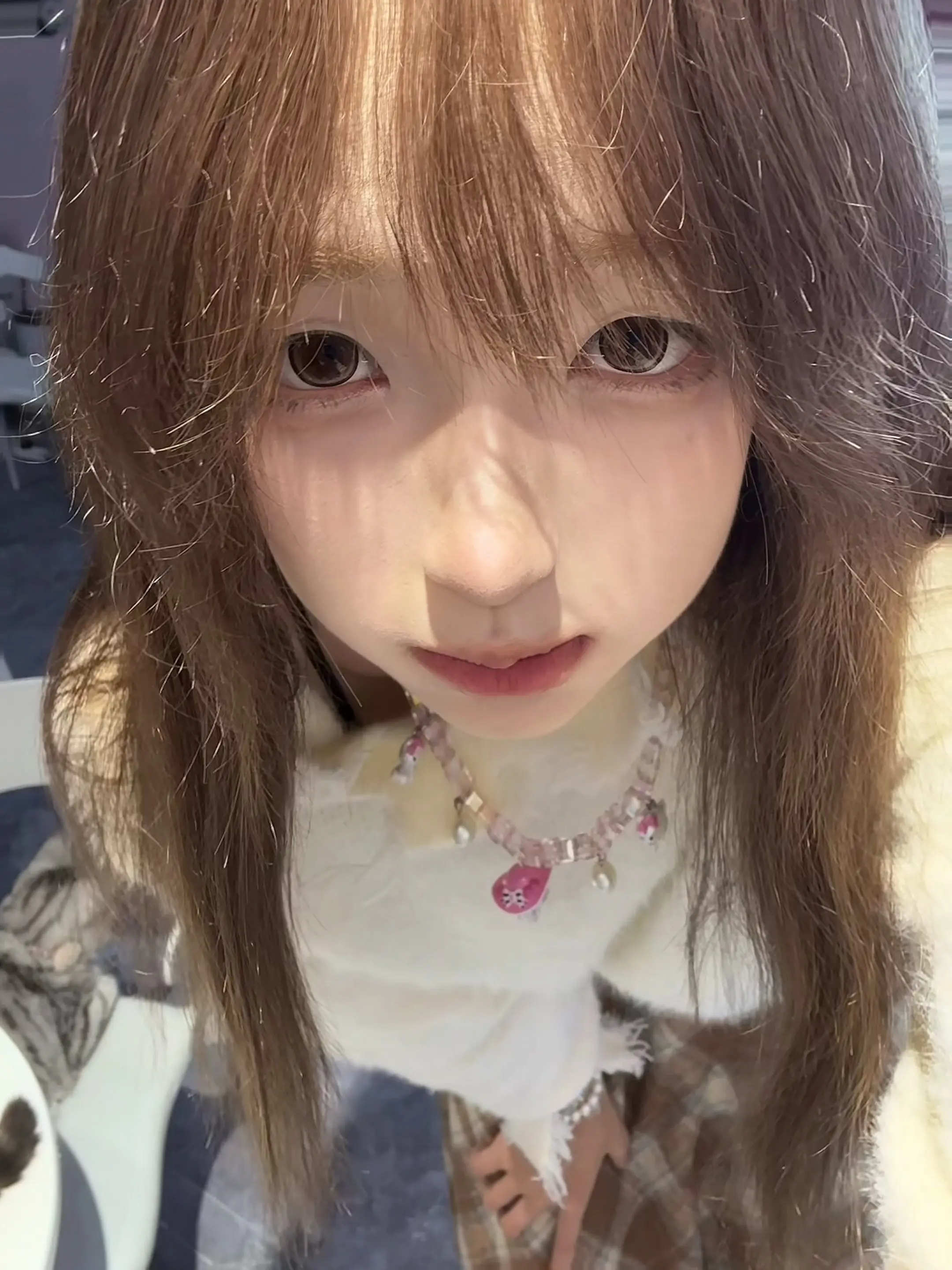 你是不是傻 喜欢些胆小鬼> x <