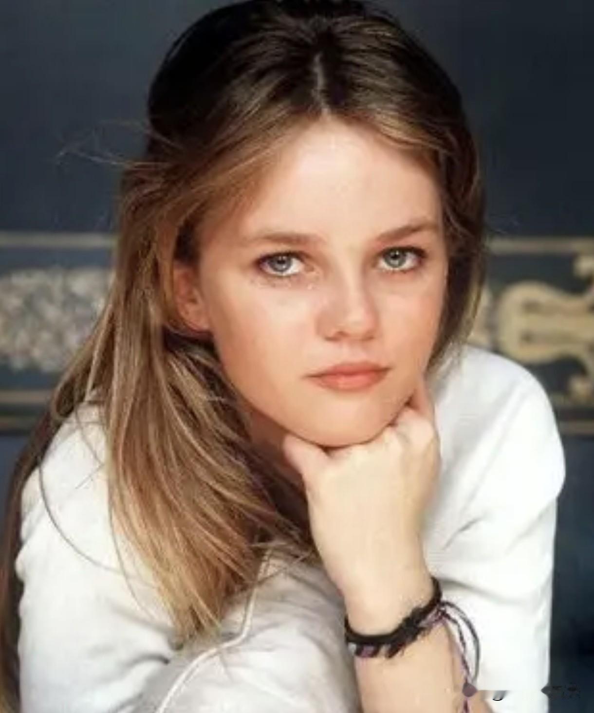 法国第一夫人9年悲伤回忆
    [微风][微风][微风][流泪][微风][微风