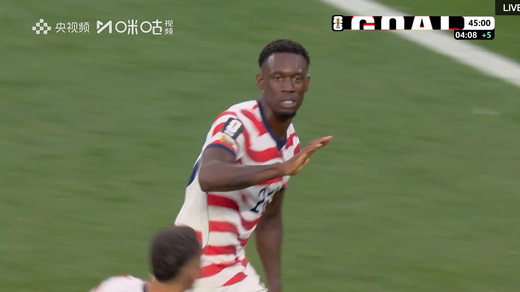 #前阿森纳球员梅开二度# #美国队杀疯了# 3-0了！！ 此前效力过阿森纳的球星