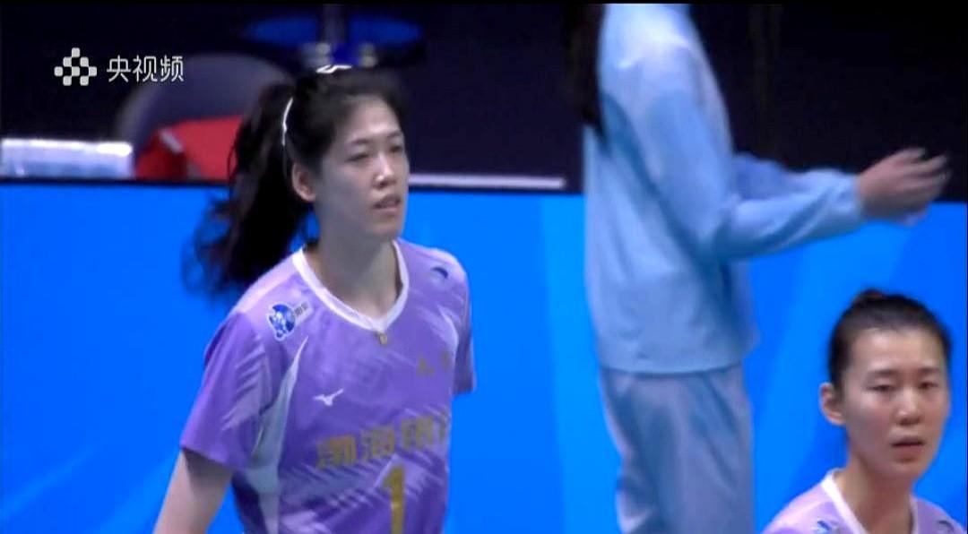 主力全休还3-0横扫澳门队？天津女排这波操作直接让球迷炸锅！

小组赛第三场，李