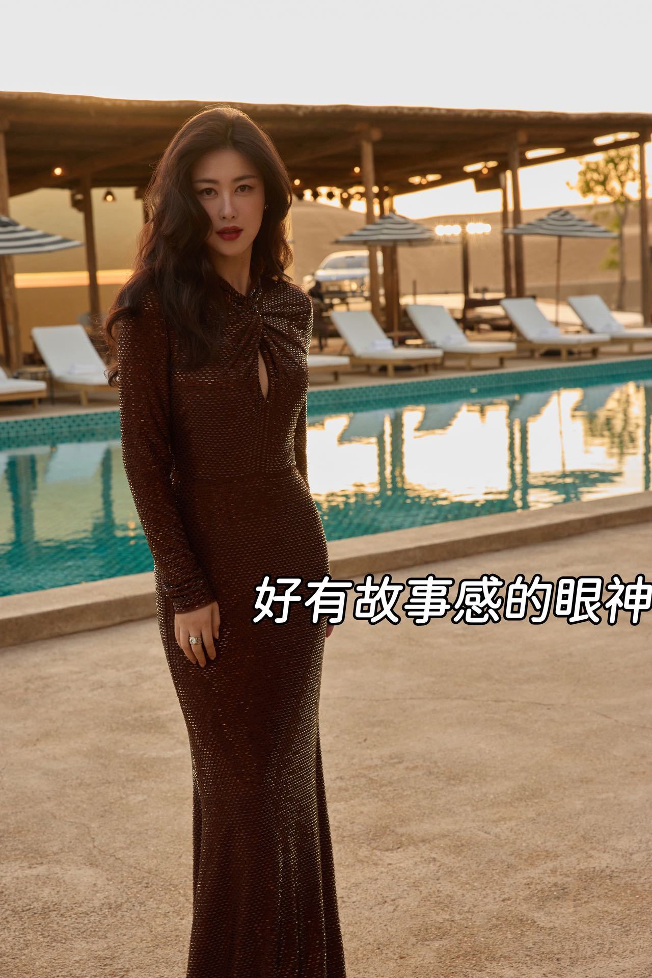 朱珠好绝的妈咪气质朱珠 老钱风妈咪的权威我后知后觉，这个朱珠还是太全面了，既可以