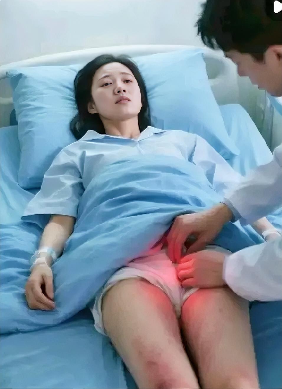 26 岁女子高烧3天，医生让脱裤子后众人吓傻：这个细节太致命！
 
26 岁的小