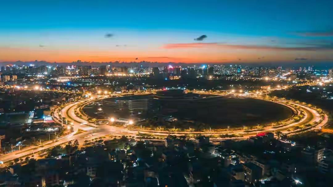 亦舒说：一个人心态好了，日子就顺了，心宽了，福气就来了。
 
人过四十，经历过半
