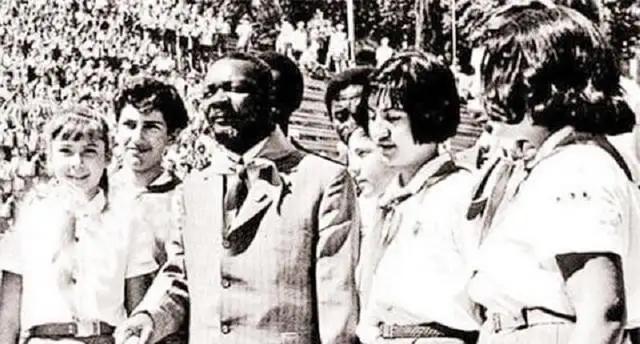 1968年，台湾女服务员被非洲总统相中，远嫁非洲，过上奢靡的生活，谁料，就在她为