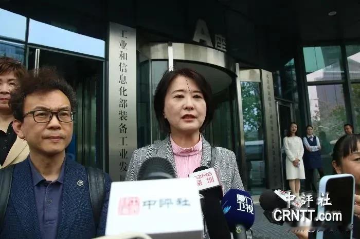 原来台湾比我们想象的还要落后！
    近日国民党总召傅崐萁率台湾部分区域立委访