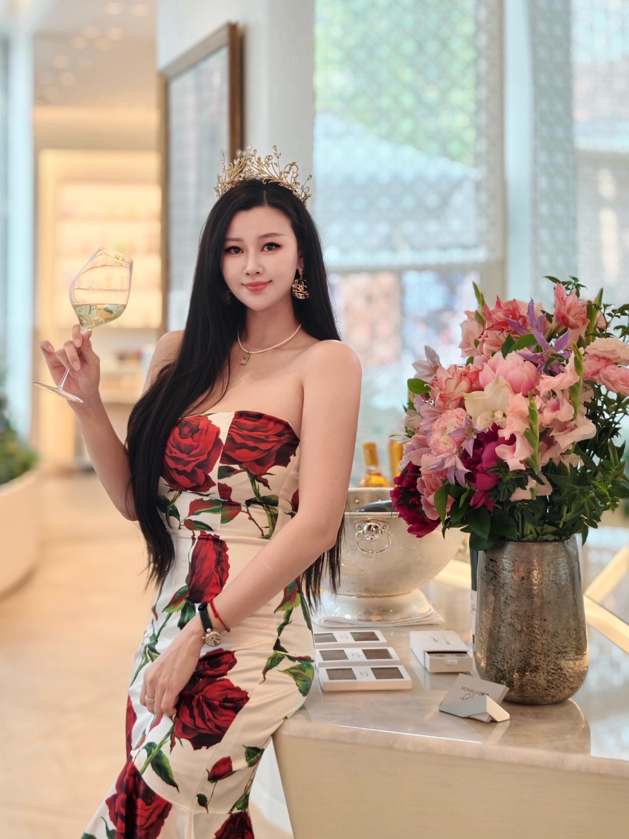 The Queen‘s brithday 愿吾，永远美丽，有钱，康乐 ...