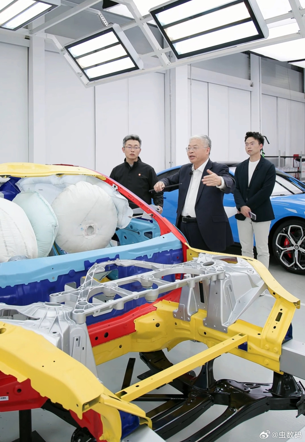 同济大学教授，博士后导师，讲小米新SU7讲得太细了。小米新SU7对安全上的用料真