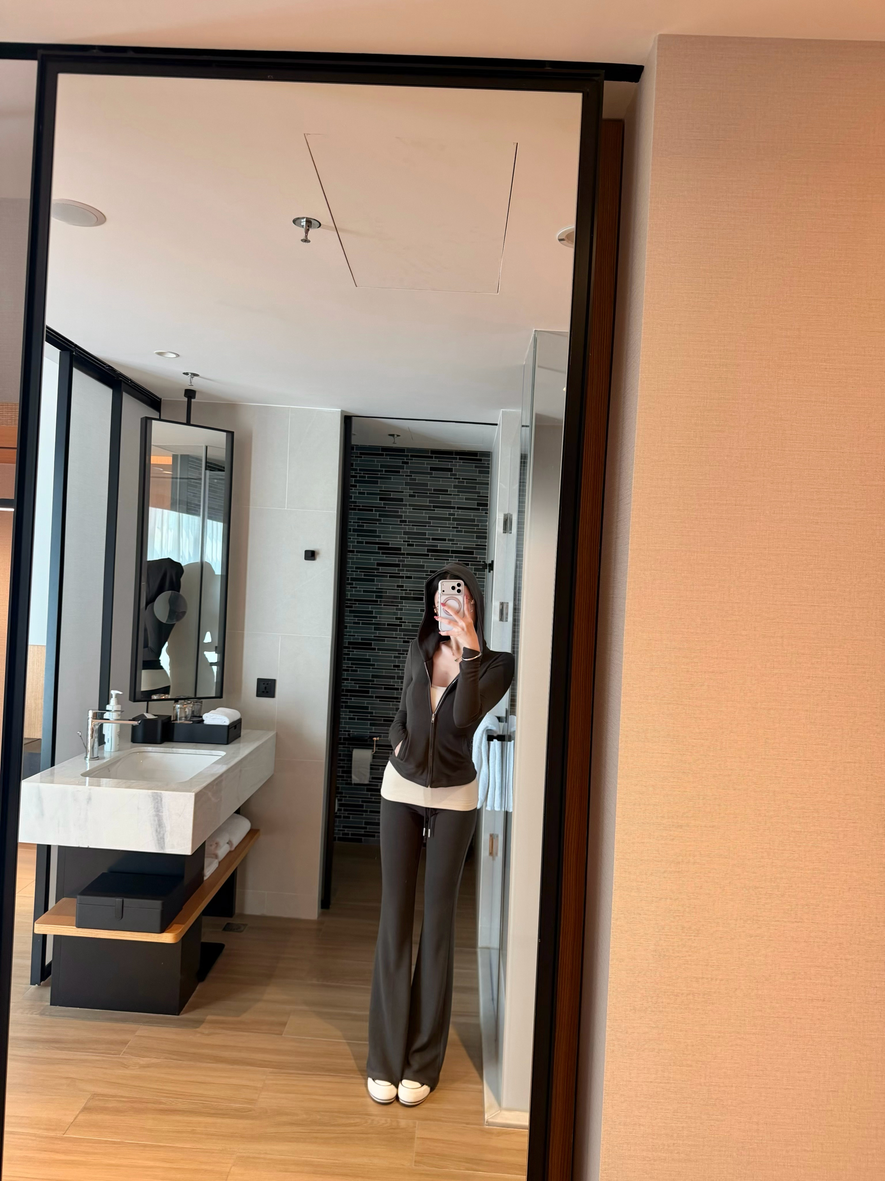 今日ootd[努力]穿的灰绿色哦耶 ​​​