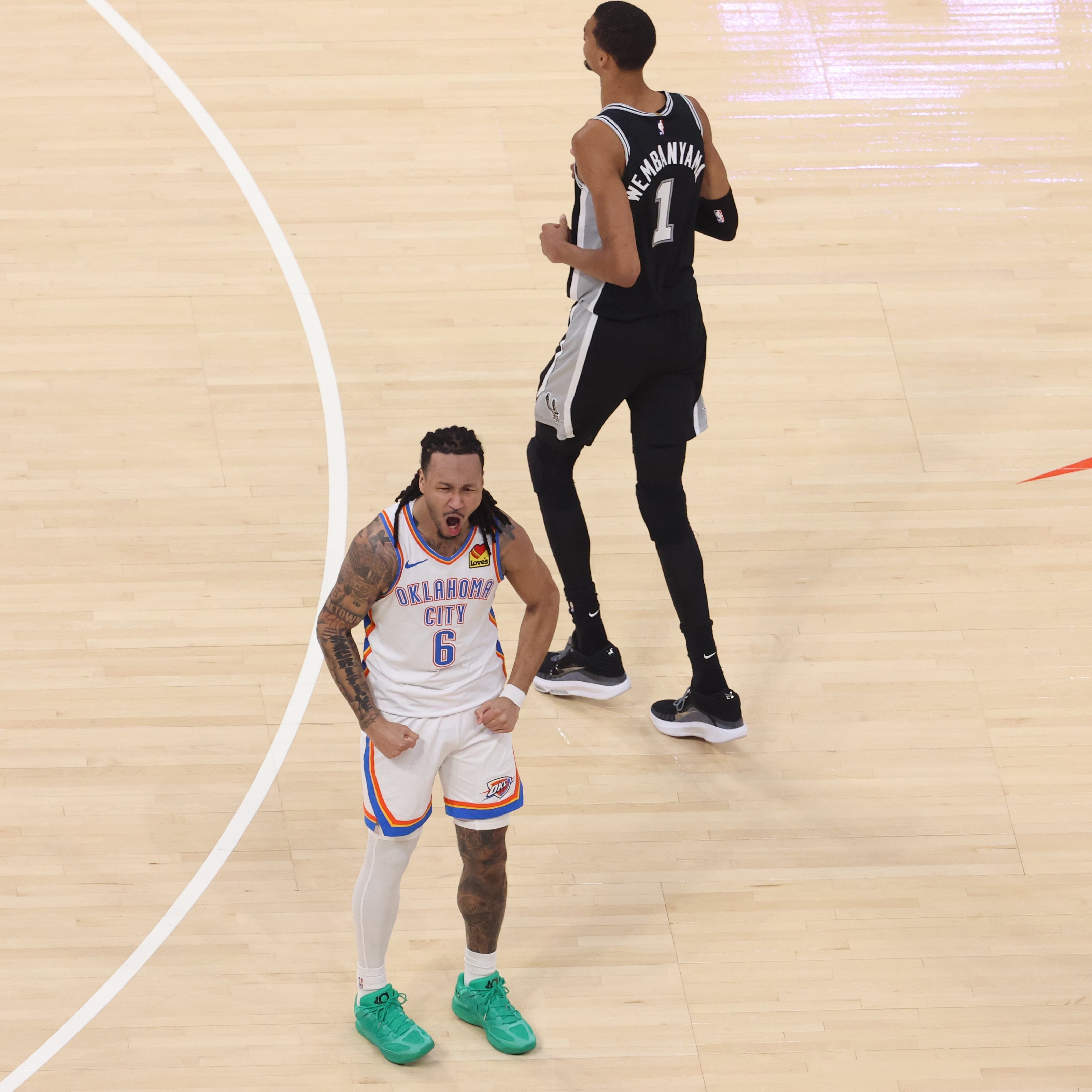 雷霆历史上3-2领先的系列赛合计12-2nba