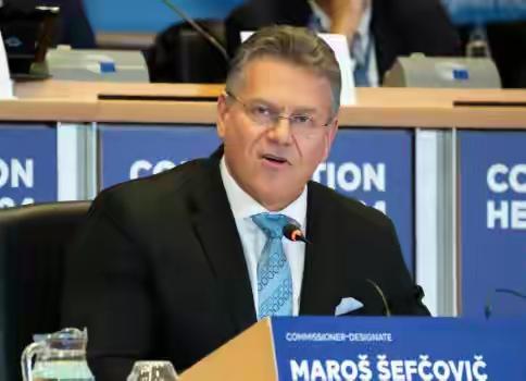 欧盟彻底不装了，提前2年对中国的“小包裹”下手！西方开始围剿了！
据英国《金融时