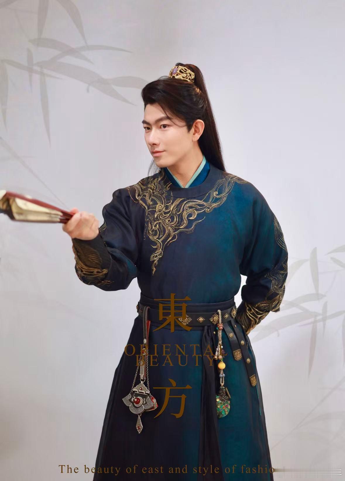 演员也要靠上恋综找对象了心动双重奏孟嘉烨的提问直击重点，贺子雨身处美女云集的剧组