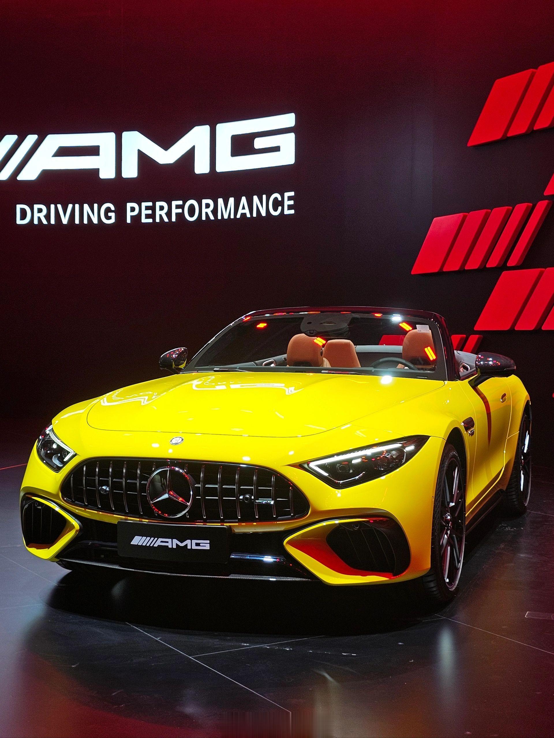 奔驰 AMG SL 63 4MATIC+正式上市指导价199.98万元这价格大家