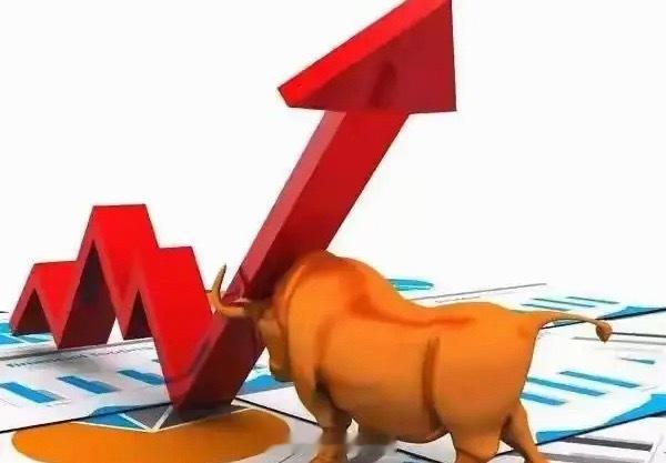 股市场已经进入结构性牛市周期，AI硬件主线领涨推动创业板综指创近11年历史新高，