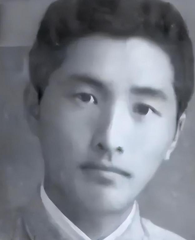 台湾老兵带妻子回大陆见原配，苦等50年相谈1小时，原配：无话说

1988年，离