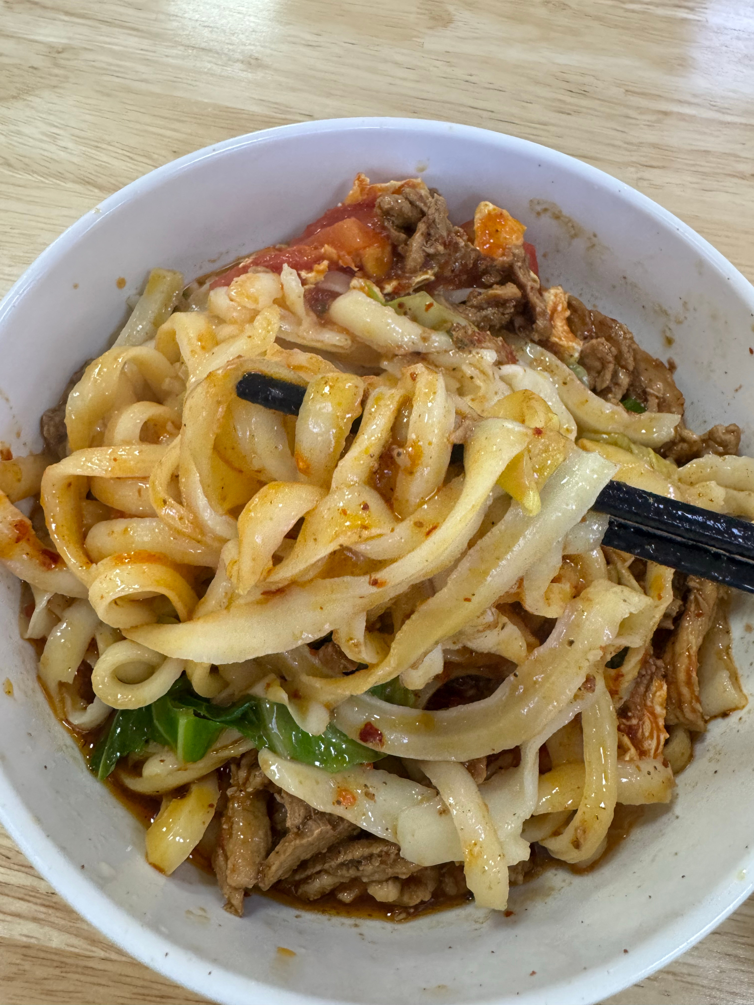 又来吃这个三合一油泼面了！好吃美味