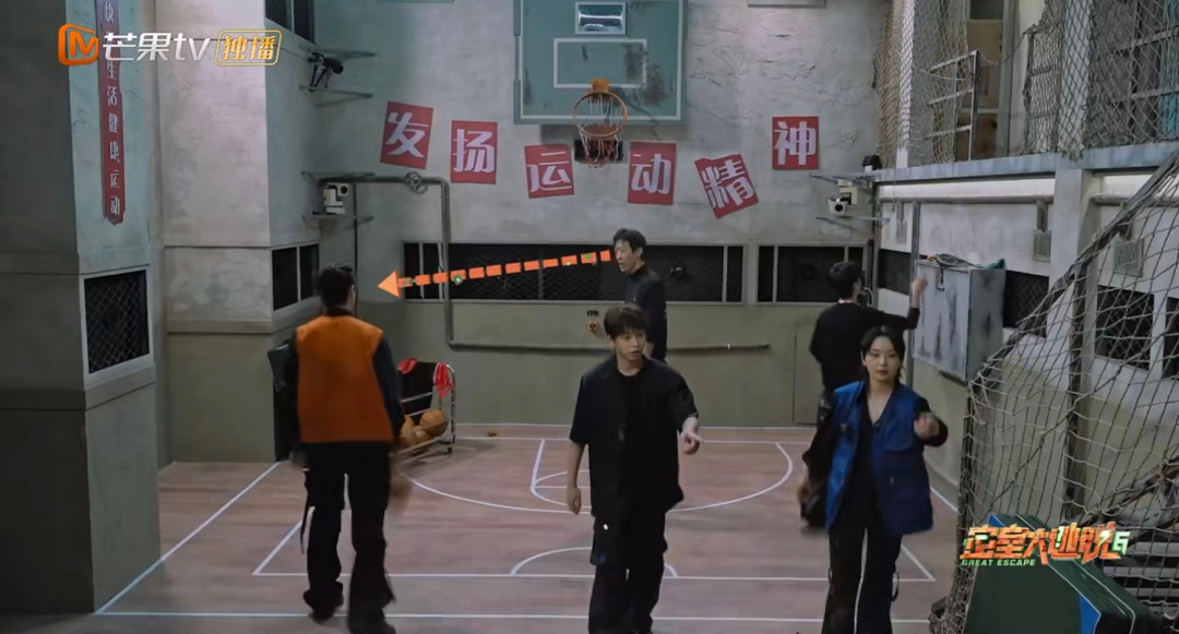 #篮球是许凯的统治区吧#许凯是有点子本领在身上的！篮球🏀打的也太好了吧。#密室